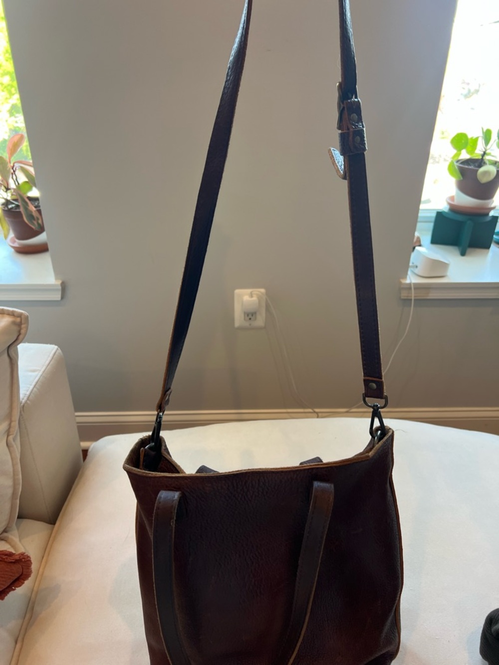 Portland Leather Coldbrew Brown Crossbody Tote Bag with Adjustable Strap - Picture 5 of 10